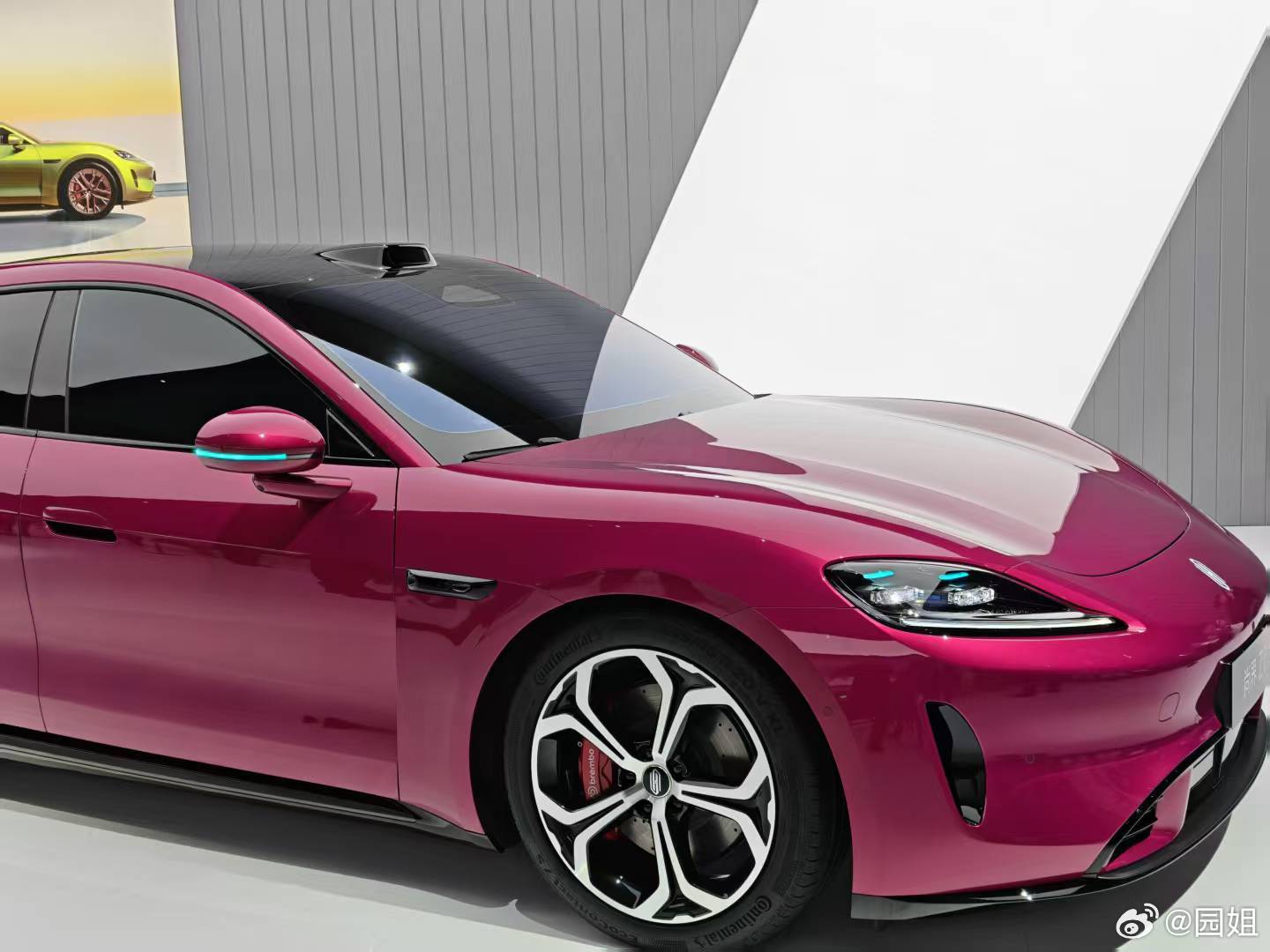 没忍住，还是下单了一台尚界Z7，这个紫色的车有点喜欢，买一台吧～ 