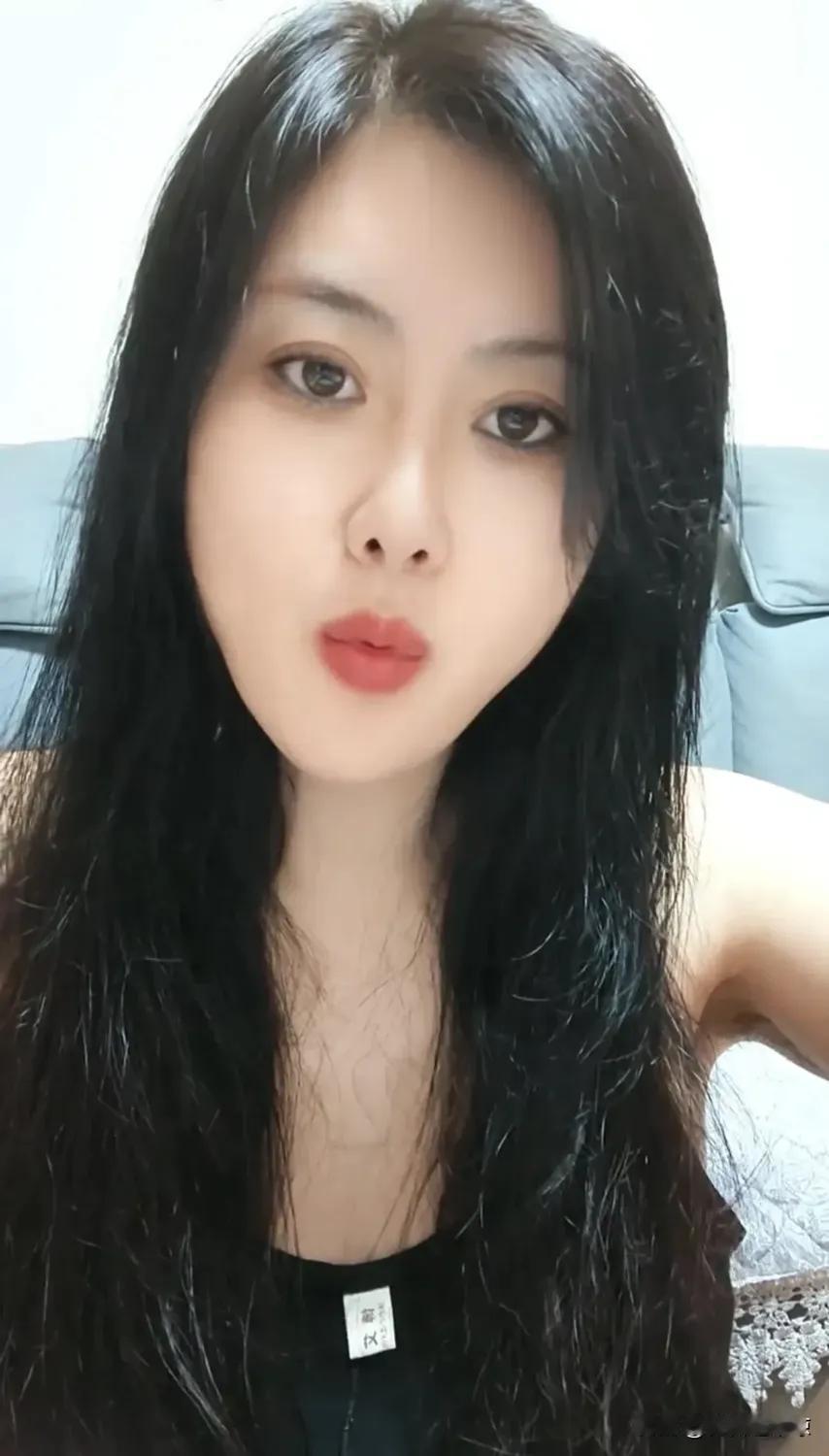 一定有人会说：这事还用问嘛，一定是增进彼此的感情和亲密度嘛！其实不然，倘若你非要