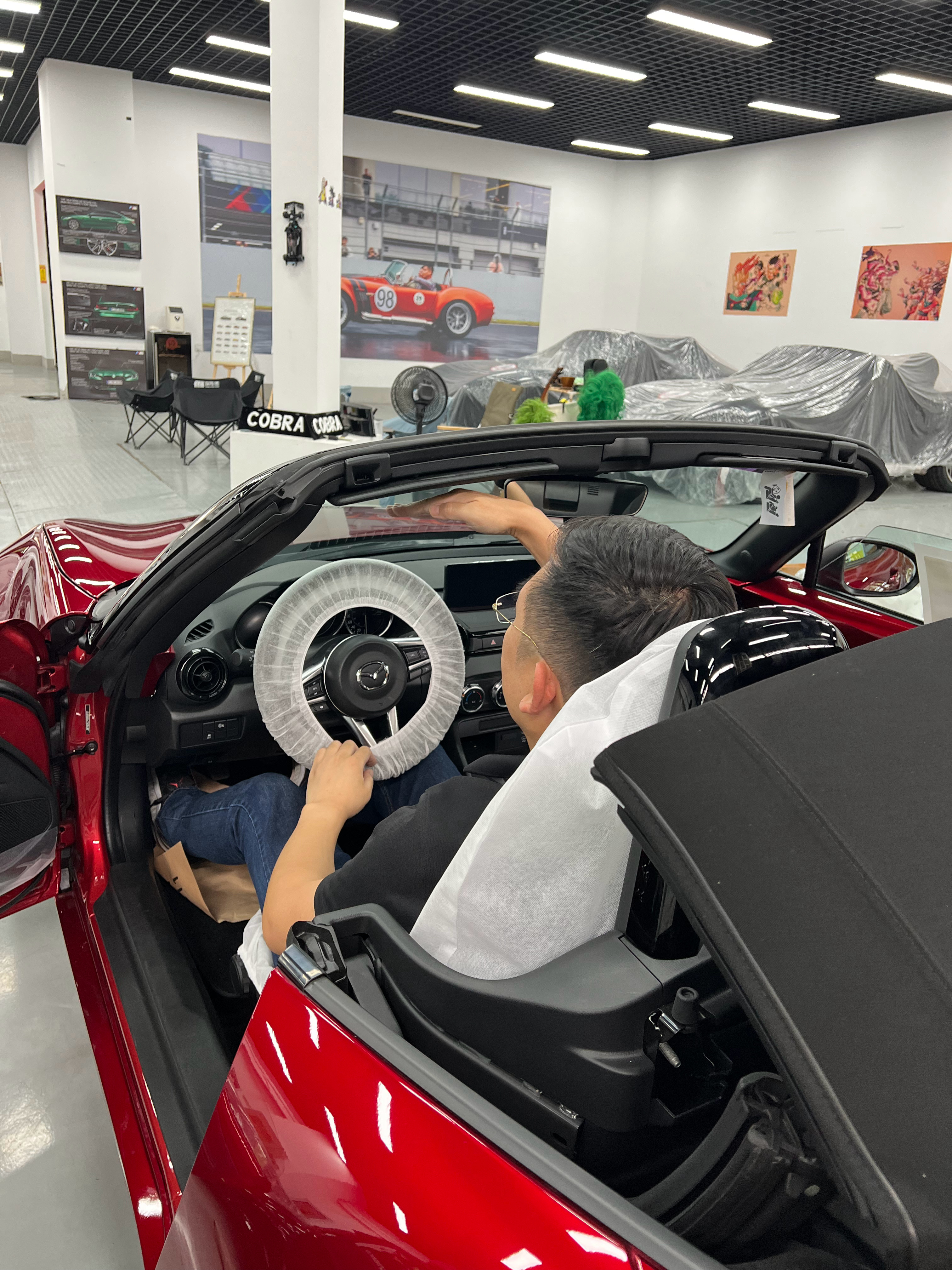 来试试MX-5身高劝退了建议买MX-5的，实地试试身高，合不合适 天津·中国天津