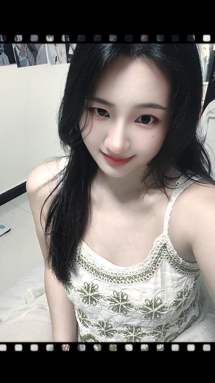 甜妹纯欲感