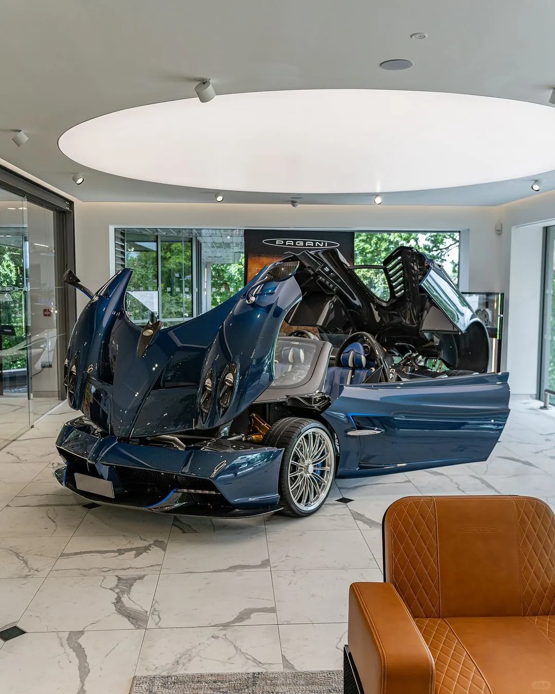 帕加尼Huayra Roadster