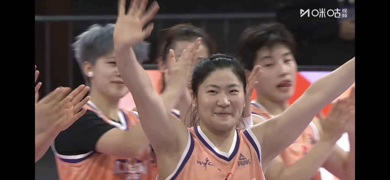 恭喜山西女篮刘贝获得全明星星锐赛MVP

这是我湖南的小老乡，2002年出生的，