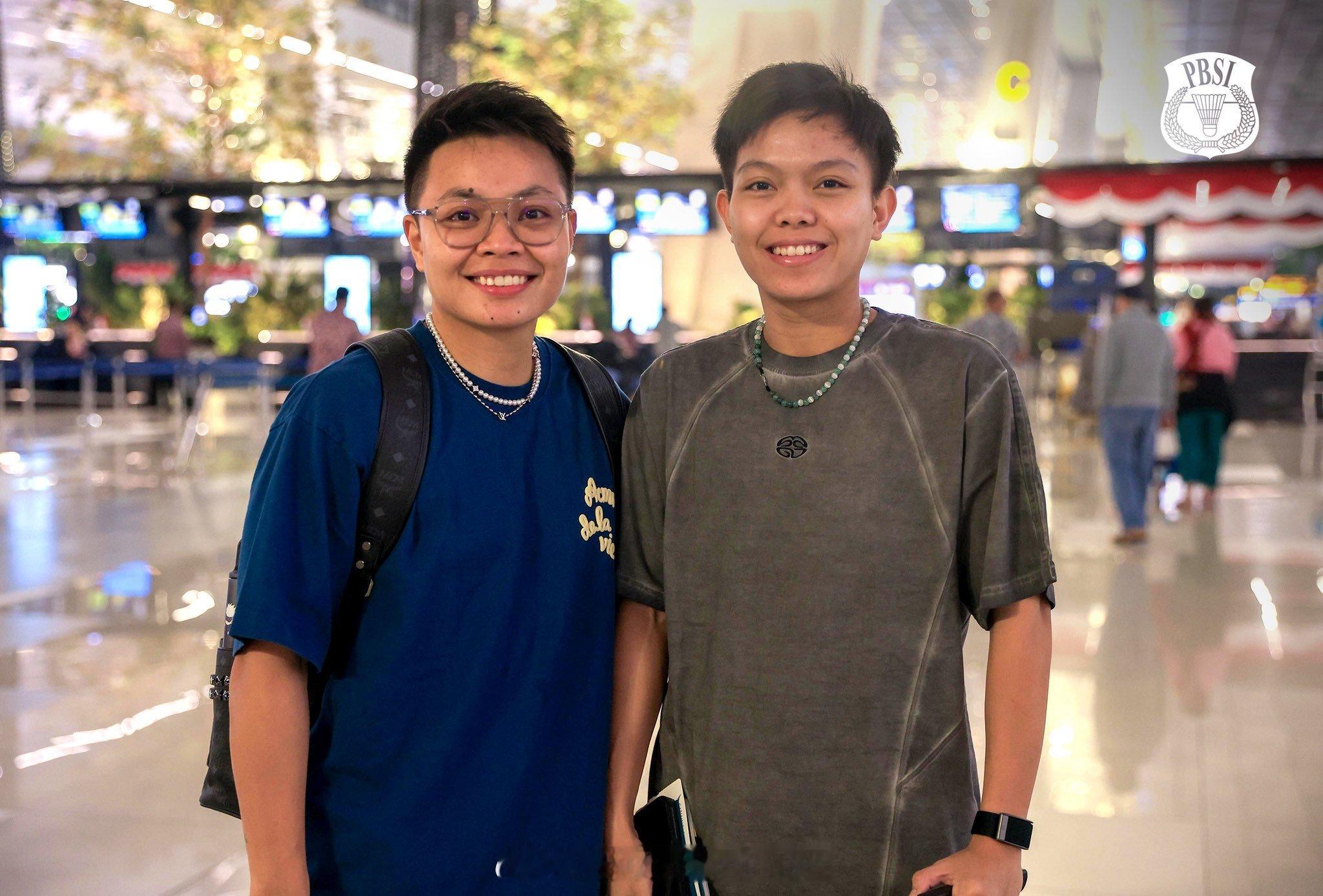 印尼🇮🇩羽协出发✈️香港🇭🇰久违的双拉组合复出了[期待]2025年香港羽