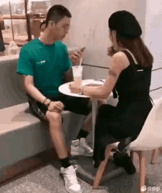 男子手机里有秘密，偷梁换柱，水平真高！