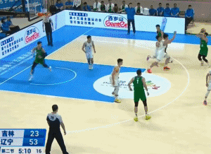差距太大！辽宁上半场71-34领先吉林37分
北京时间11月4日，全运会成年组男