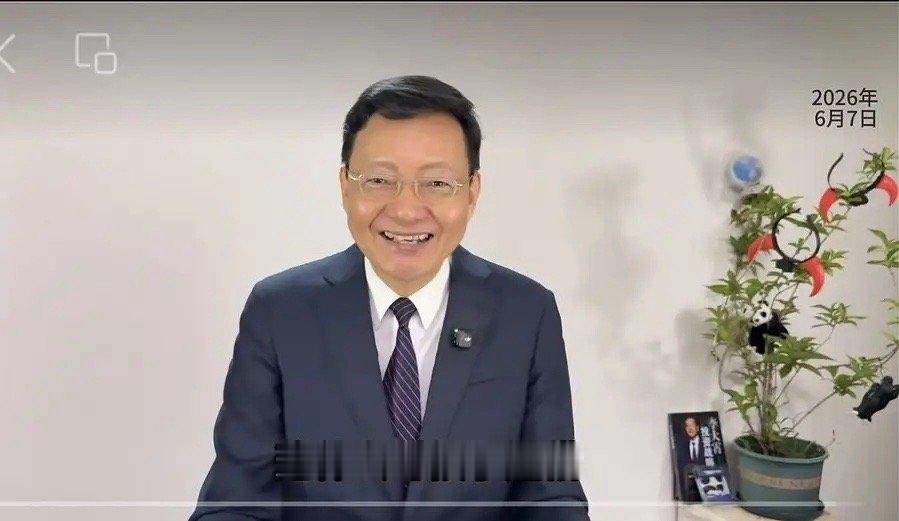 下午2点，刚刚收到李大霄老师周末对股市的最新研判：都这个时候了，就不要借钱炒股了