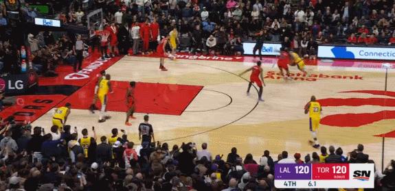 詹姆斯这个球太无私了，湖人123-120险胜猛龙，这场比赛詹姆斯这个球太无私了球