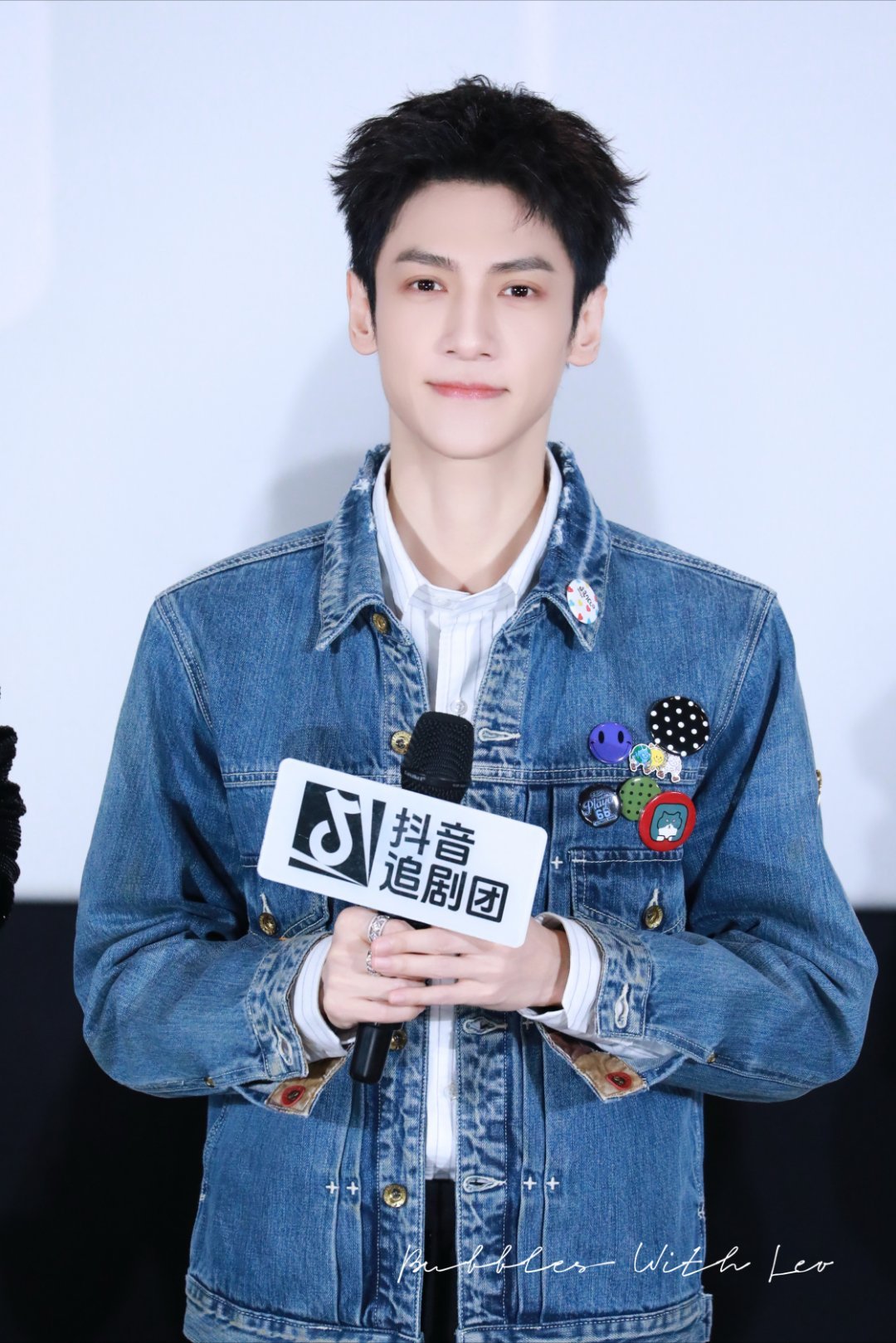 此男怎么越活越年轻 ​​​