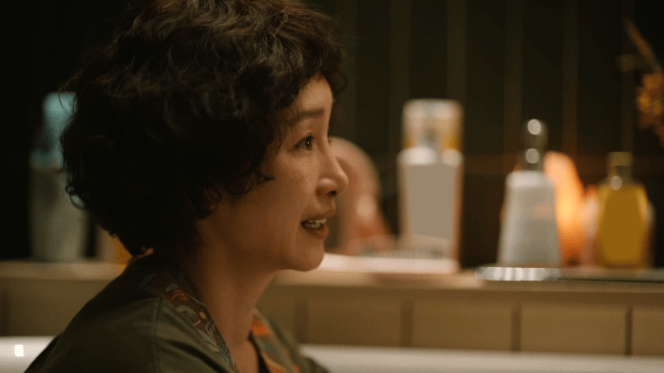 秦海璐你这样我有点陌生这个造型也太接地气了吧！秦海璐真的把自己完全打碎重塑，看到