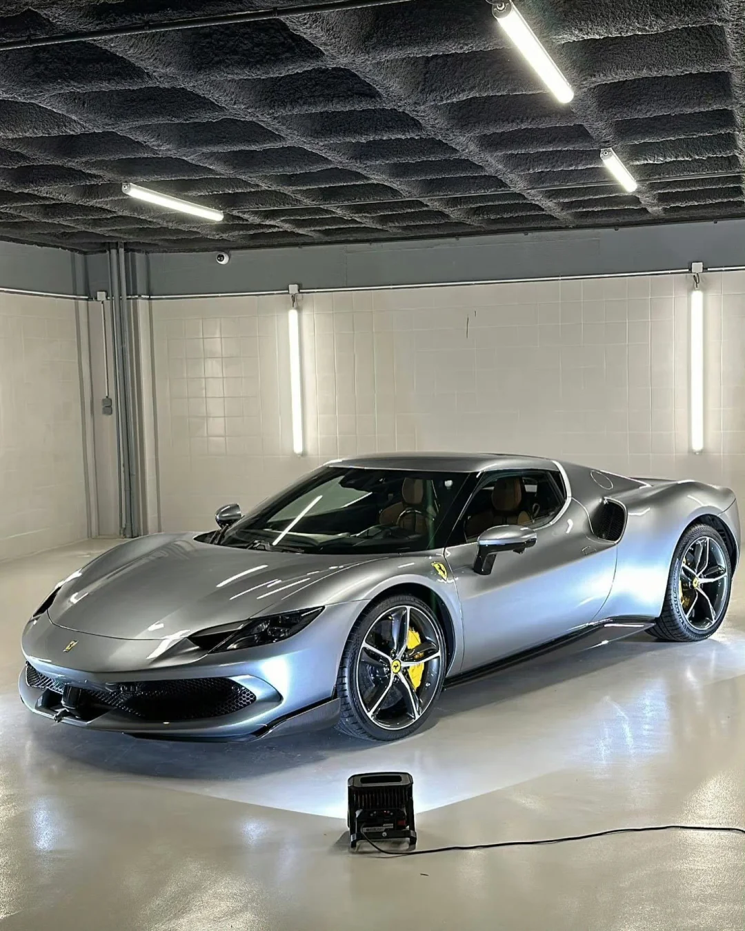 法拉利296 GTB