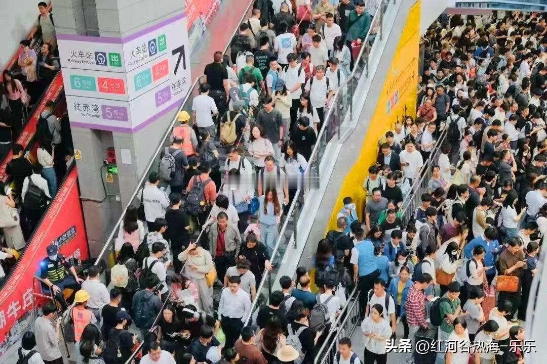今年前5个月，深圳地铁日均进站客流517万人次，同比大涨5.9%，增幅领跑全国。