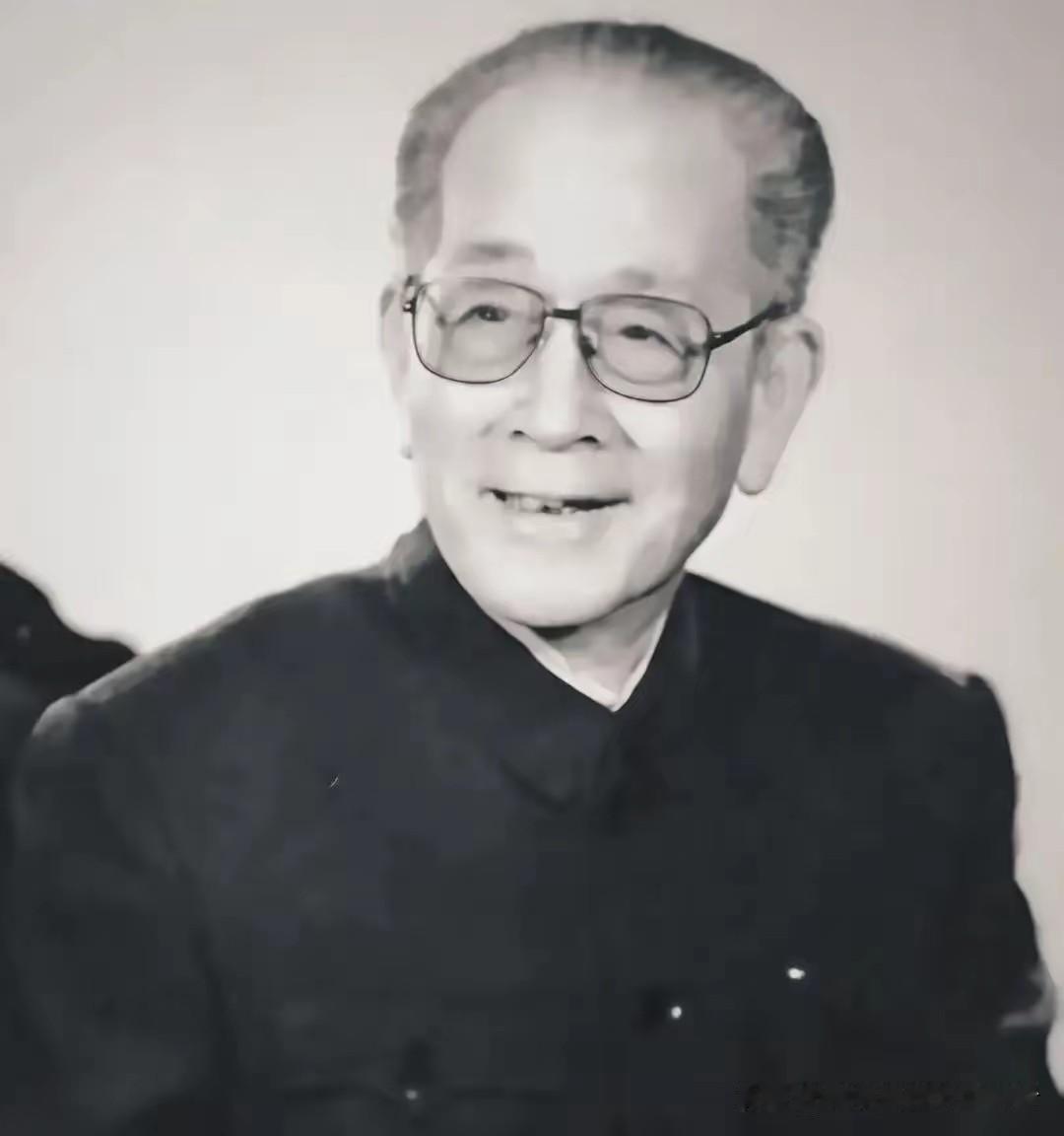 1982年，李雪峰终于获得平反，第一时间专程登门，敲开了刚刚卸任赋闲的纪登奎的家