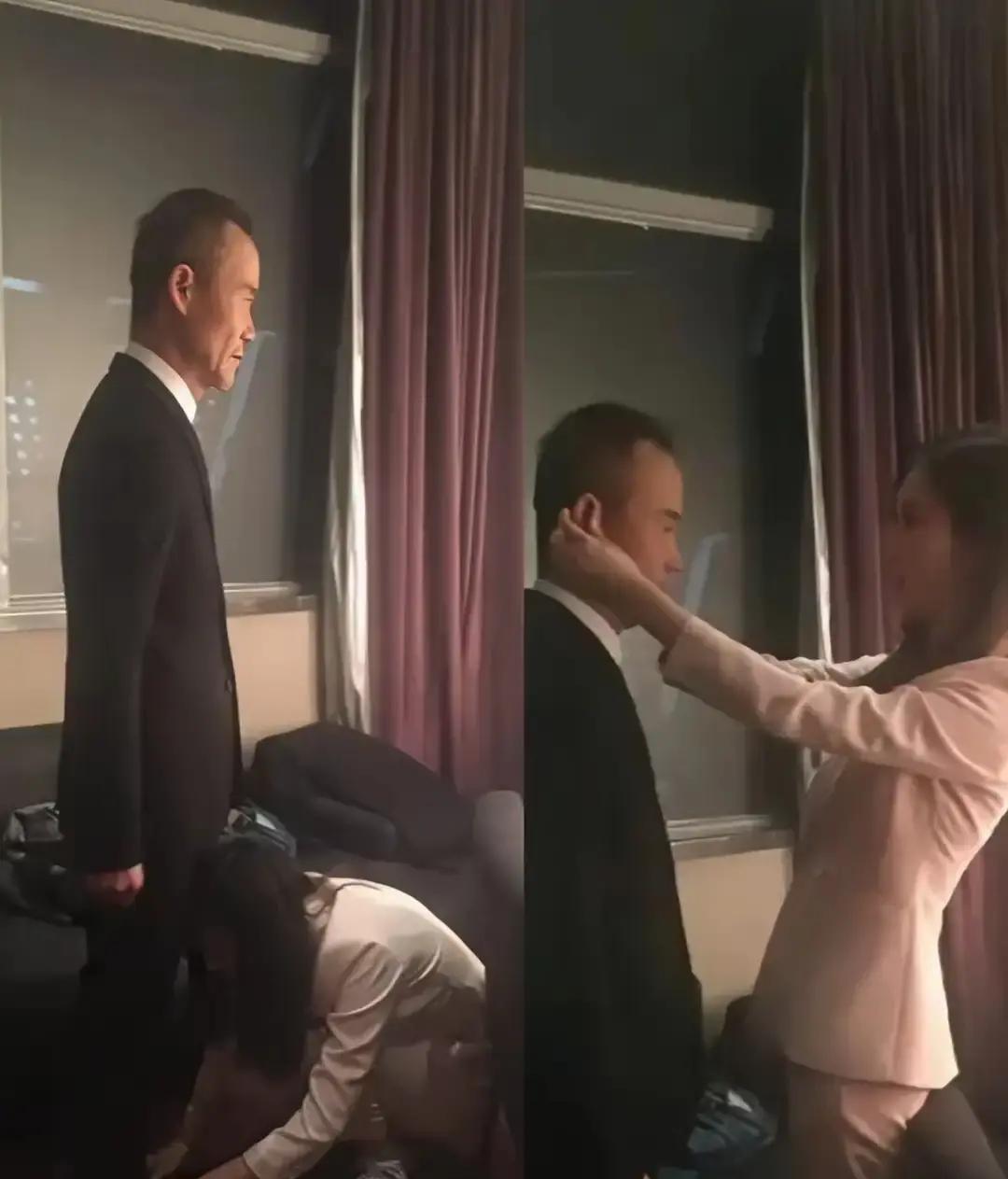 74岁王石，弯腰给小30岁妻子系鞋带。
动作娴熟得像演练过千百遍。
当年他是万科