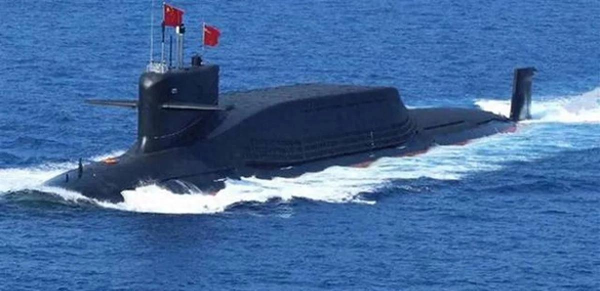 就在4月22日，海军77周年纪念日的前脚，一部官方宣传片《向大洋》悄然上线。
