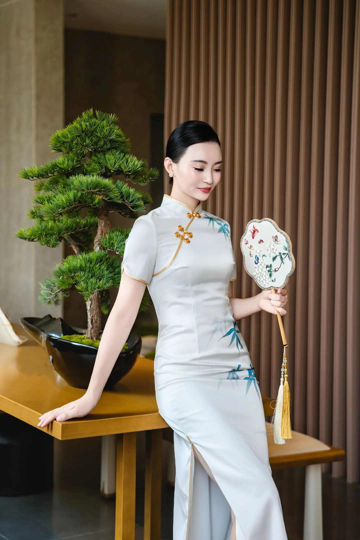 物业案场客服职业套装定制工作服旗袍酒店前台
