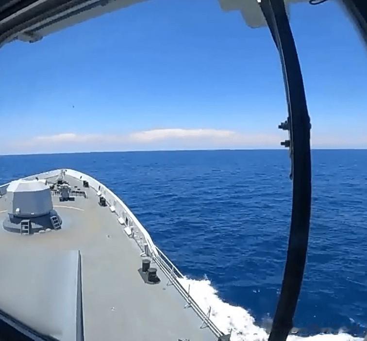 针对近期日本海上自卫队舰机在台海、东海等方向的挑衅，中国海军（东部战区为主）的应