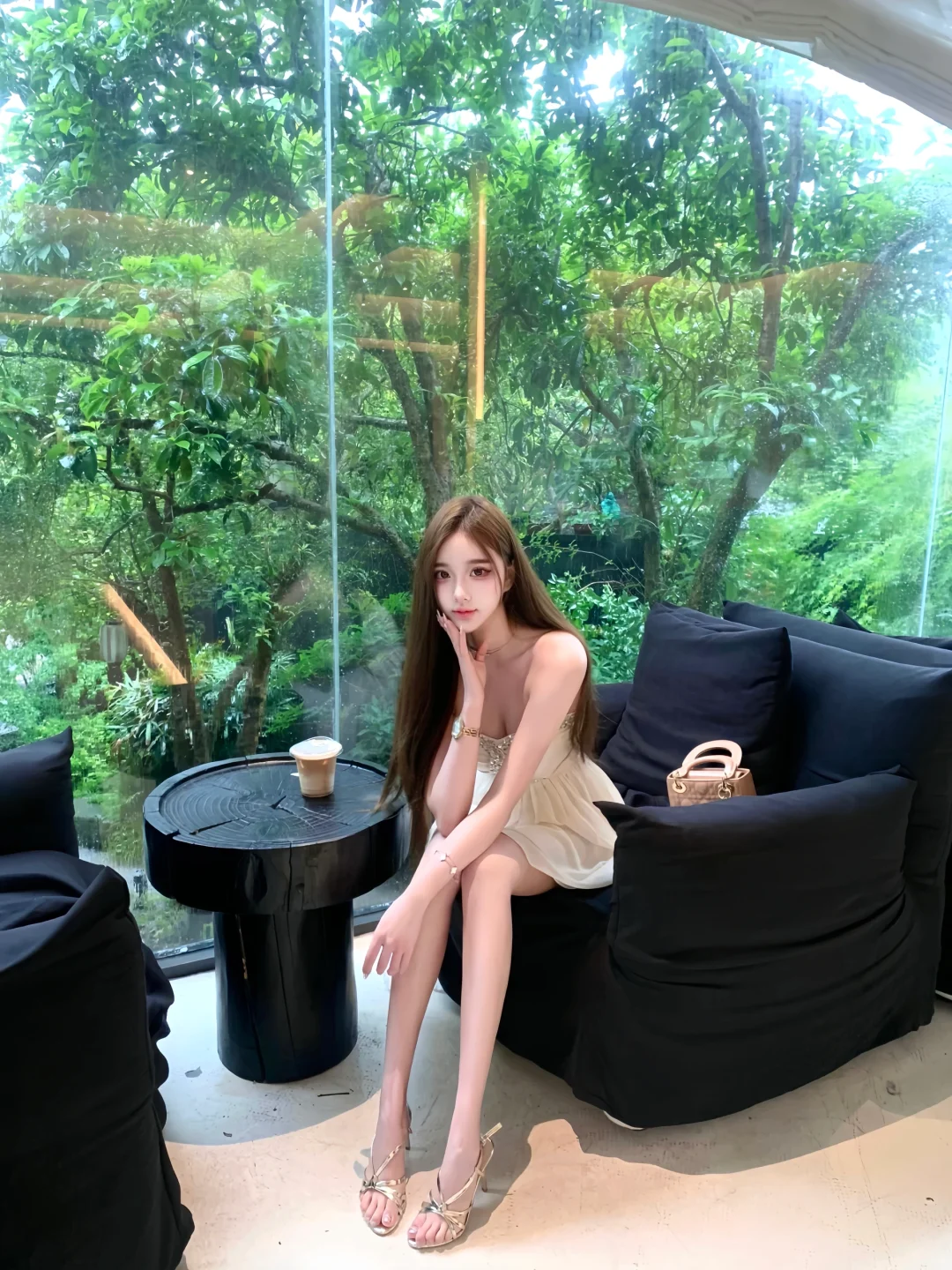 杭州FROMHER 窗外小雨哗哗