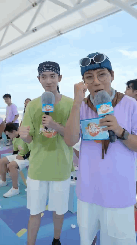 杨迪刘维归来之重夺快冲冠军 时光带走了青涩，带不走冲劲！杨迪“羌族小煞”和刘维组