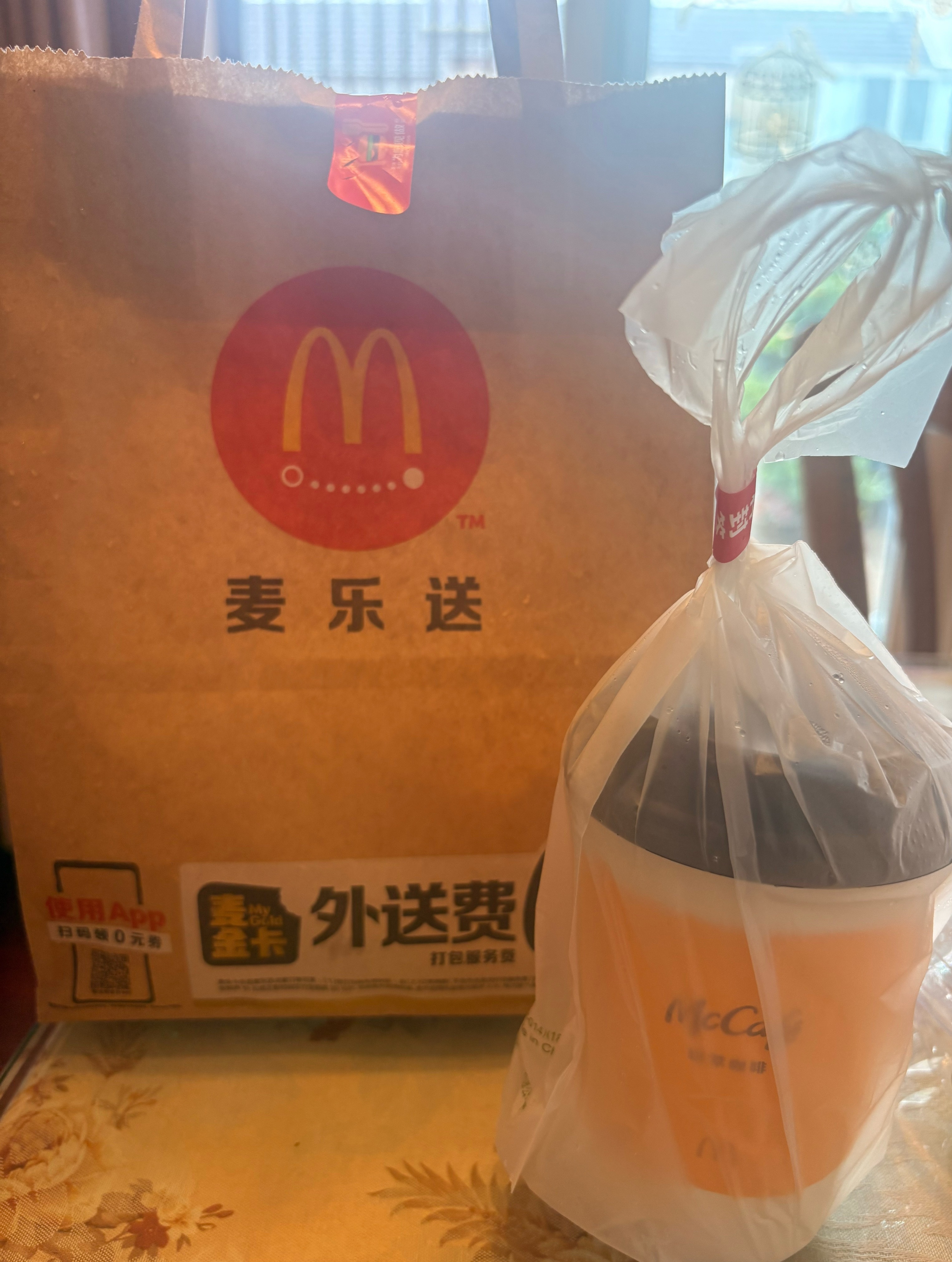 吃上了吃上了李昊同款  ❤️ 枫糖风味厚松饼猪柳蛋堡 
