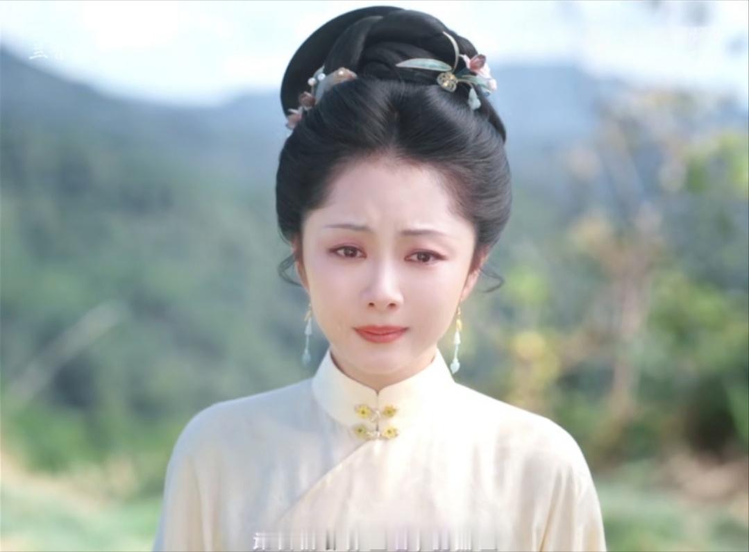 谭松韵11个神级镜头  看她帮妹妹和离争抚养权的戏份，谭松韵语气里的稳当和坚定，