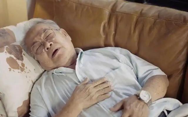 清晨的第一缕阳光透过窗帘照进房间，很多人还沉浸在梦乡中，而你却突然感觉头重脚轻、