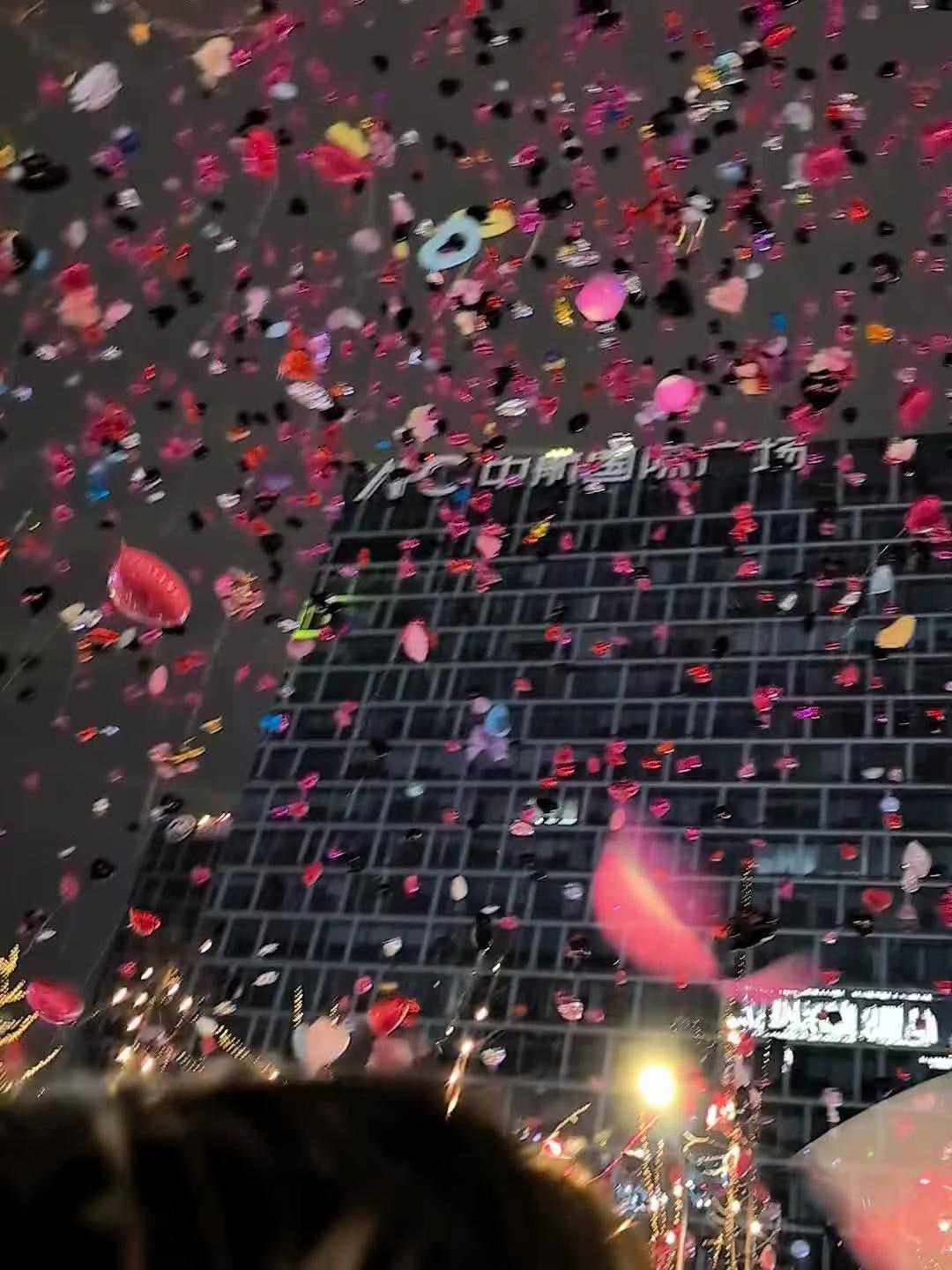 祝友友们2026年都顺风顺水💪💪健健康康🥰🥰新年快乐❤❤🌹🌹