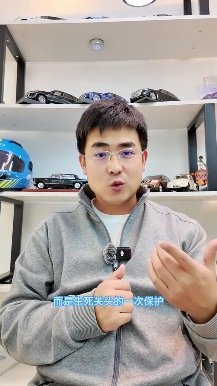 捷途的安全，关键时刻真保命。
你说一辆车到底靠什么打动人？有时候不是设计，不是配