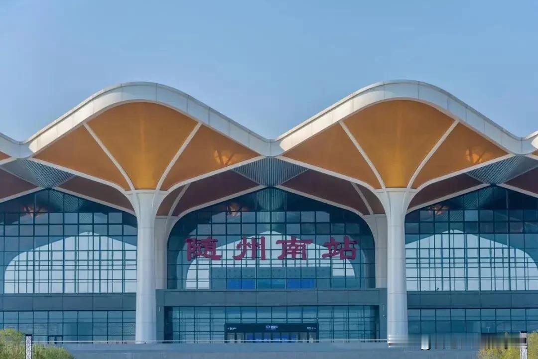 随信高铁随州南站接入受阻，合康南北之争初见分晓，鄂北交通格局迎变。

湖北方面最