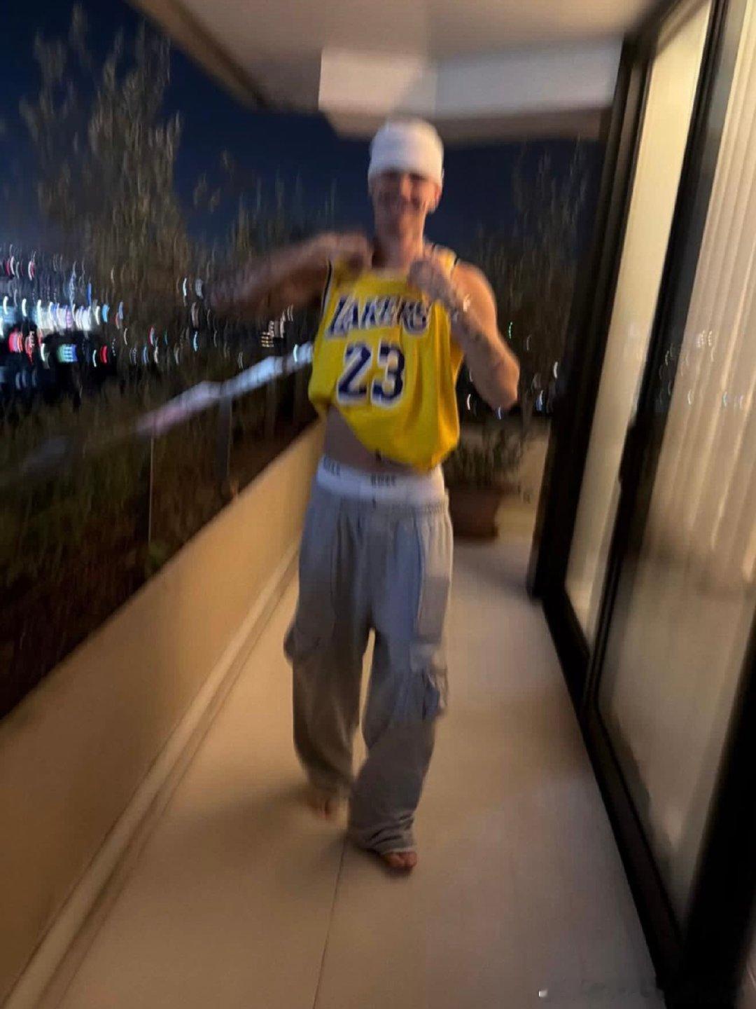 RORO ins更新  cr：TheBeckhams 