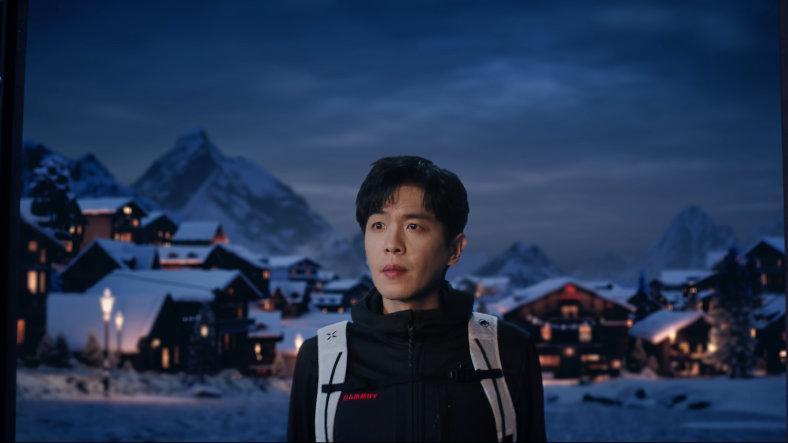 张若昀在秘境里看到了什么从雪山之巅到灯火小镇，张若昀走过的秘境轨迹，写满了户外的