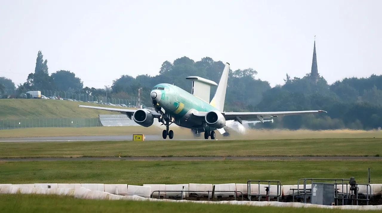 国际局势美伊以冲突幂谈天下 北约计划淘汰美制侦察机北大西洋公约组织计划逐步淘汰其