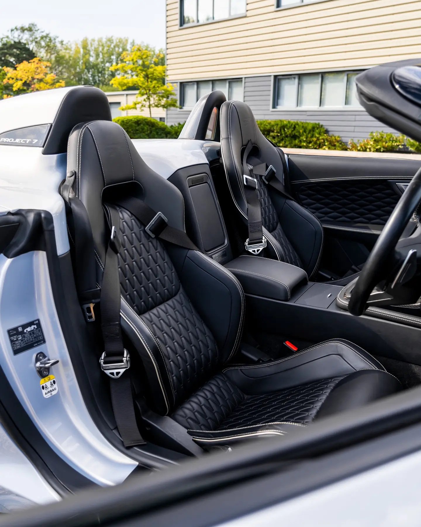 Jaguar Project7 V8。