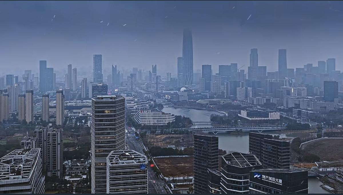 抖音里和朋友圈里，宁波不少地方下雪了，但我在鄞州区没看到下雪了。感觉错过了欣赏雪