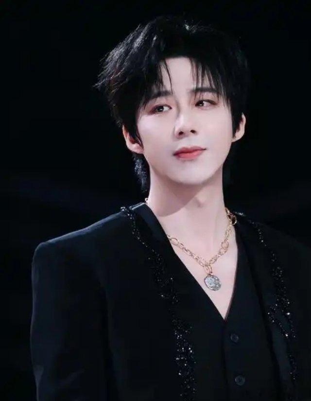 摩登兄弟[超话] 刘宇宁  浪漫的世界只有一次邂逅。我愿意和你一起闭眼Liste