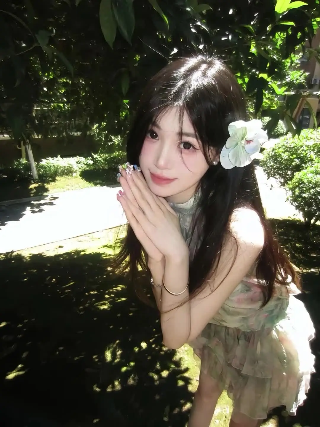 空气像青苹果 公车开满花朵