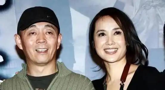 2003年，顾长卫和张静初的绯闻在圈内悄悄传开，有传闻说蒋雯丽抱着一岁的儿子赶到