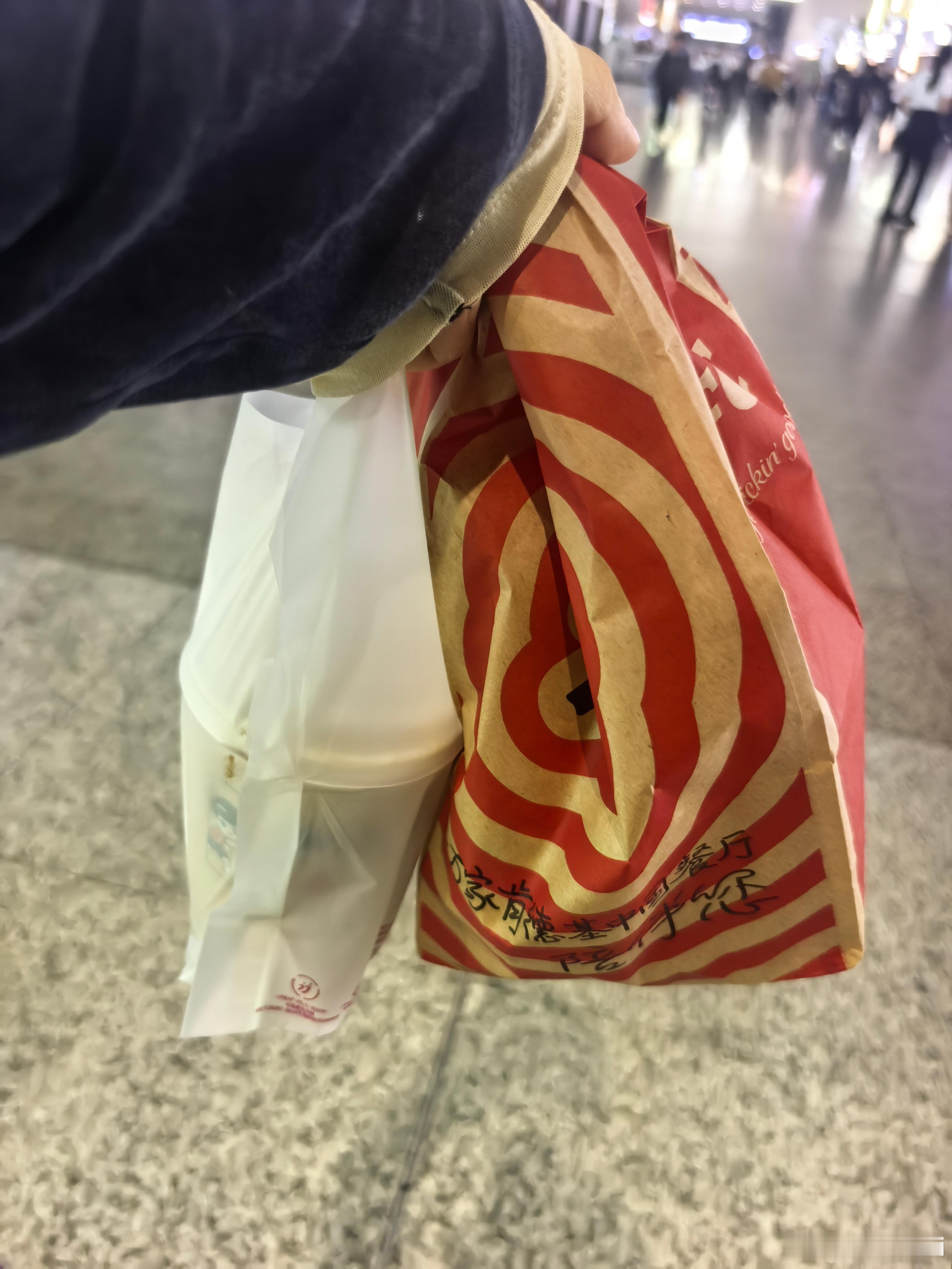 又到了“合理”吃肯德基的快乐时间 