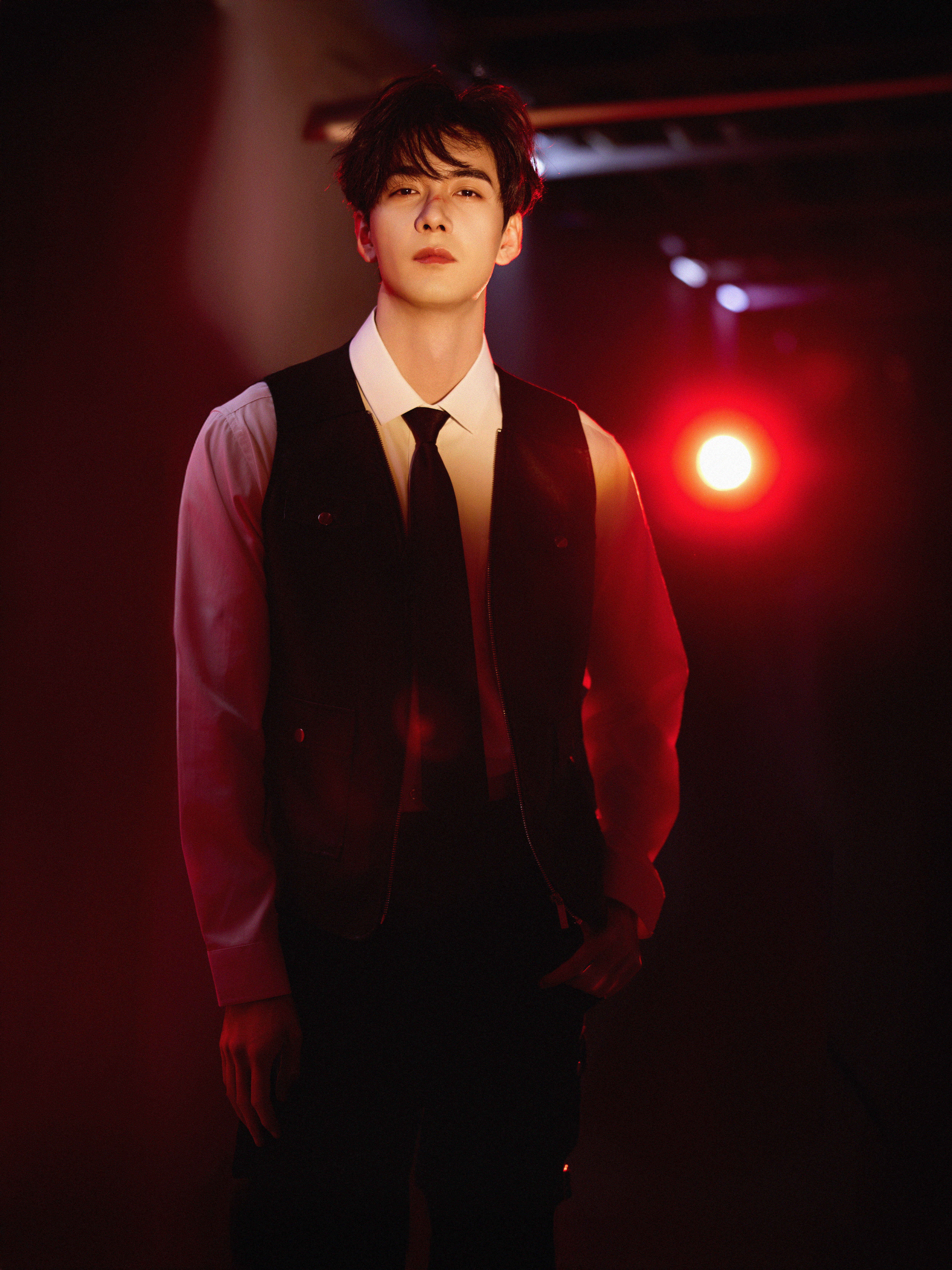 想写这组图的衍生文，小星星们有没有关于人物、职业、姓名、故事的奇思妙想？给点灵感