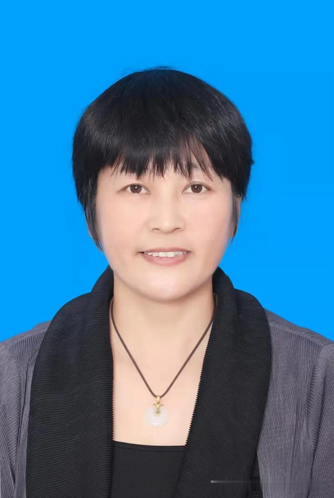 全国智慧教学大讲堂·423期
01智慧分享
主题：提升学生读写素养的实践探索
时