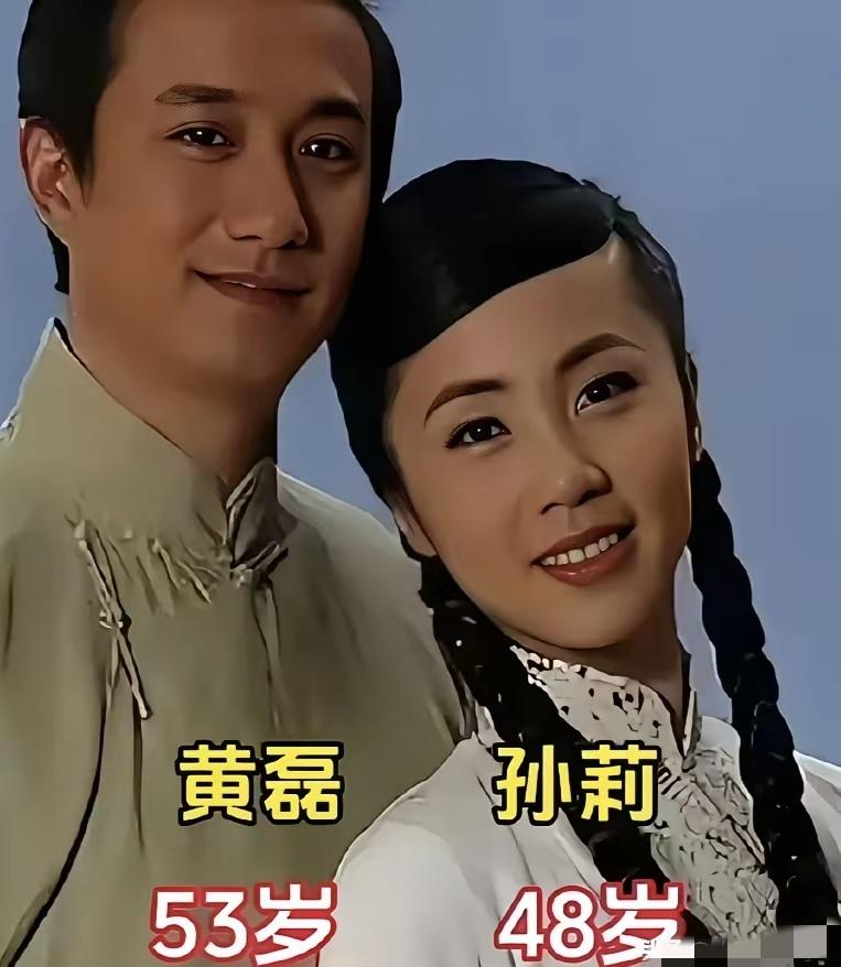 真爱从来无关年龄、身高与财富，只看两个人愿不愿意相守共度余生。
 
说起忘年恋，