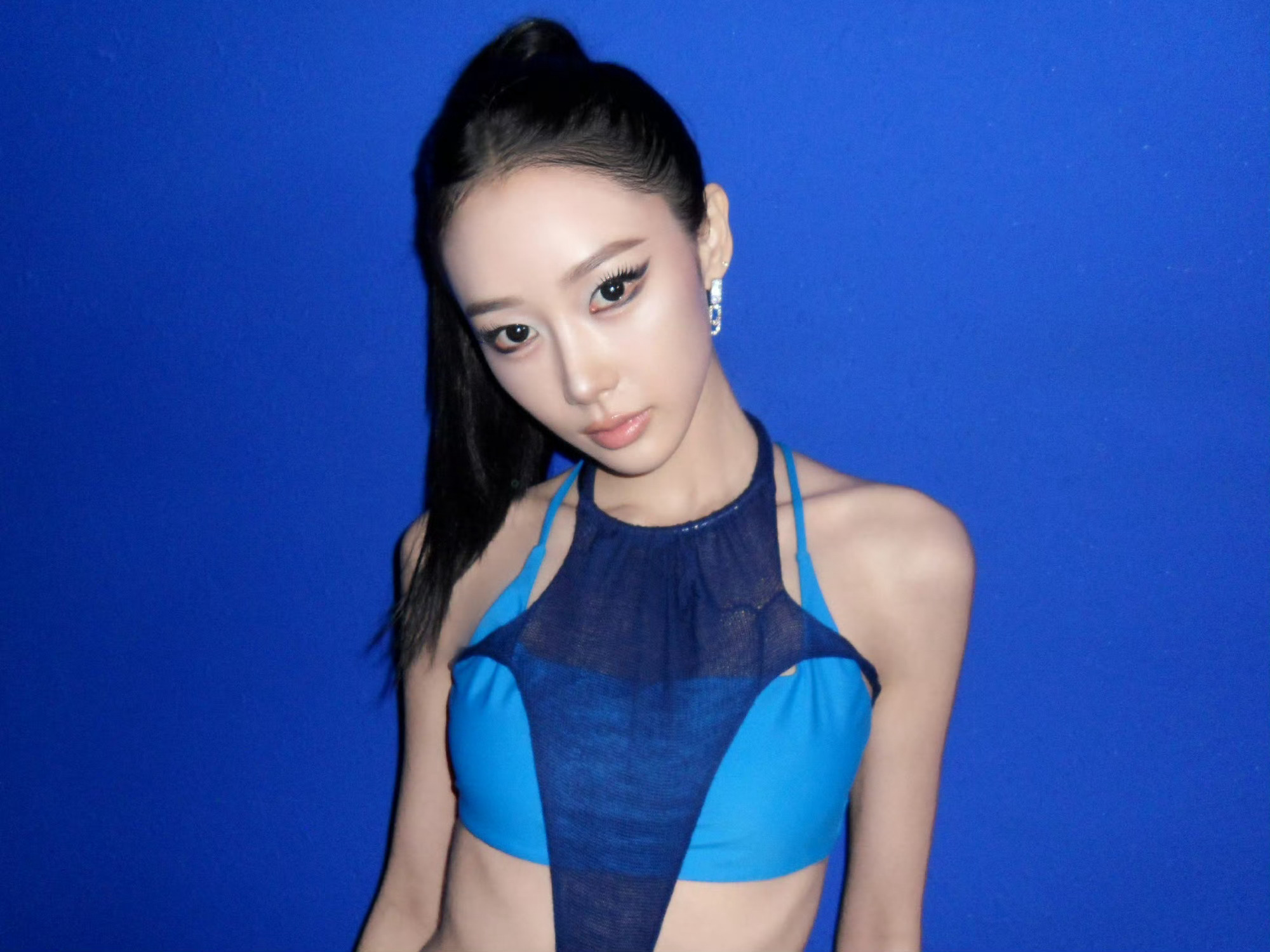 giselle和宁艺卓友好交流中 