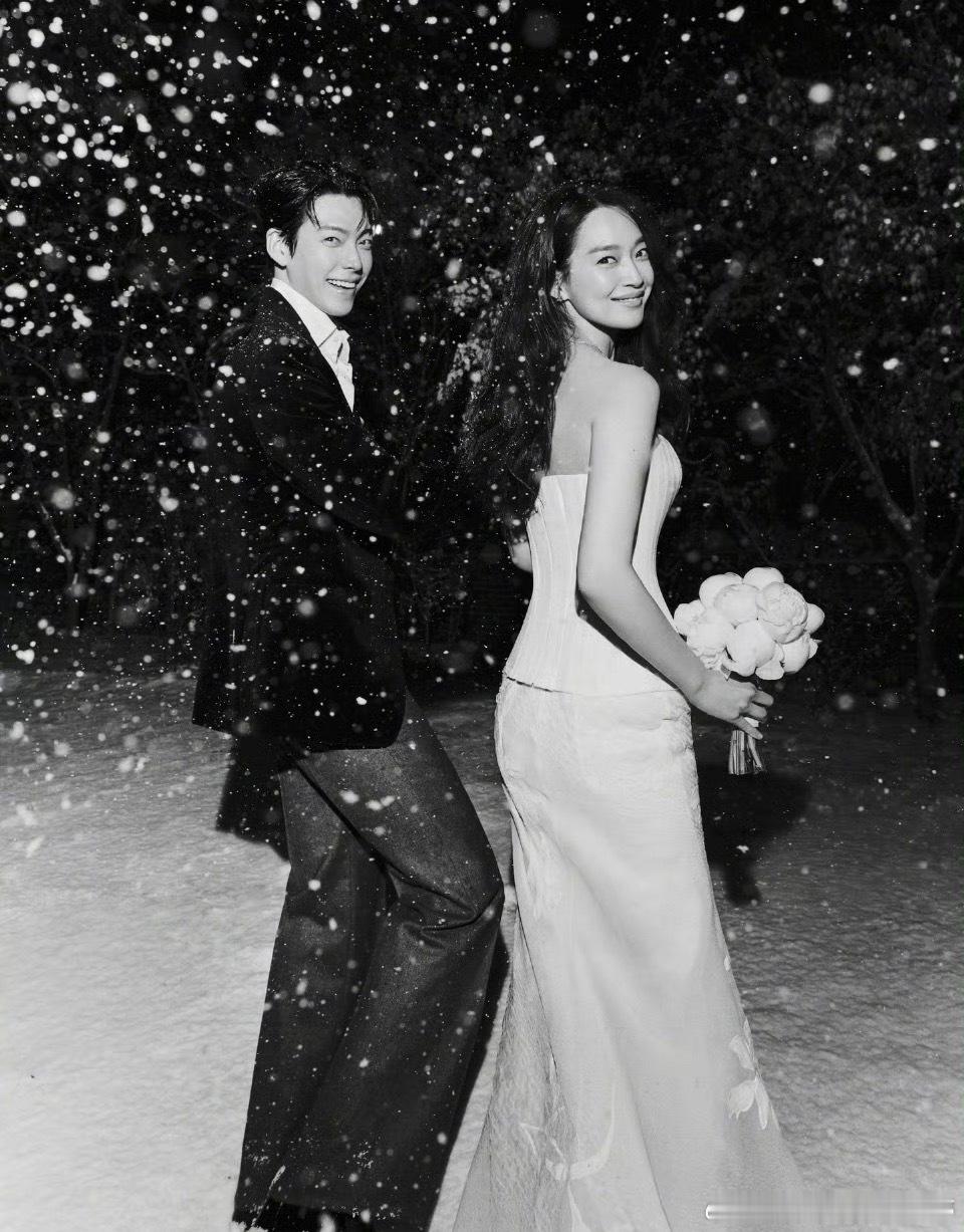 男神幸福了🥰太好了金宇彬申敏儿结婚