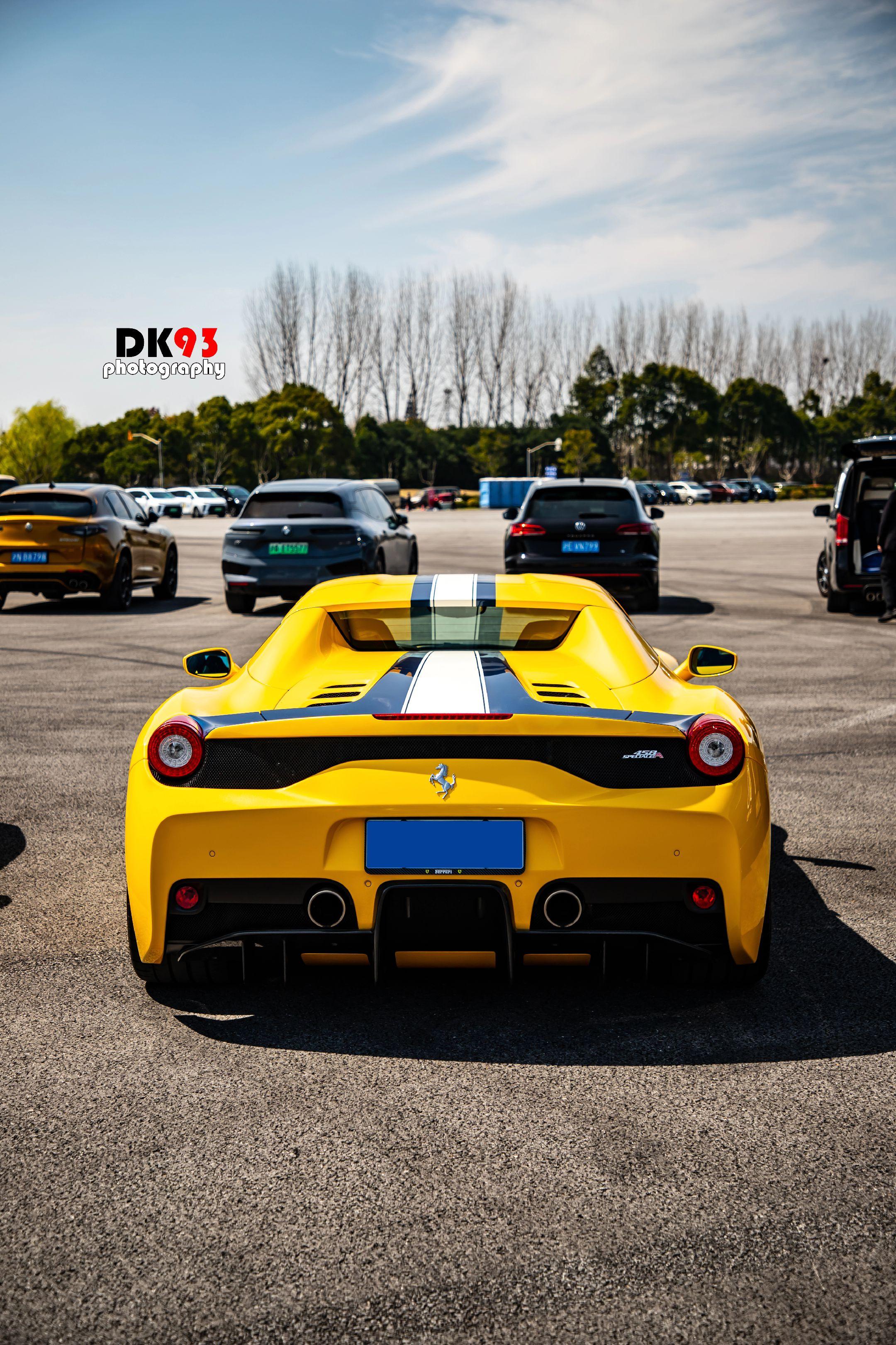 跟拉法限量的数量是一样的。法拉利458 speciale aperta...