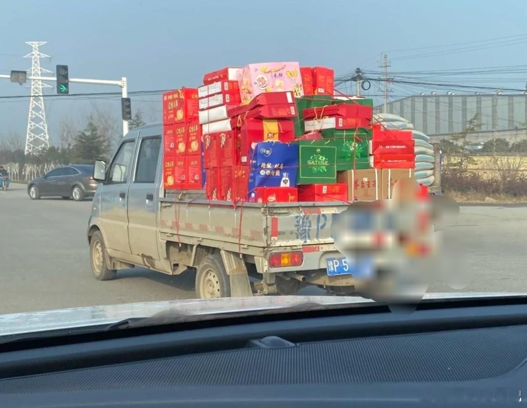 路上看到这种订婚的车，大部分都是豫P的 ​​​