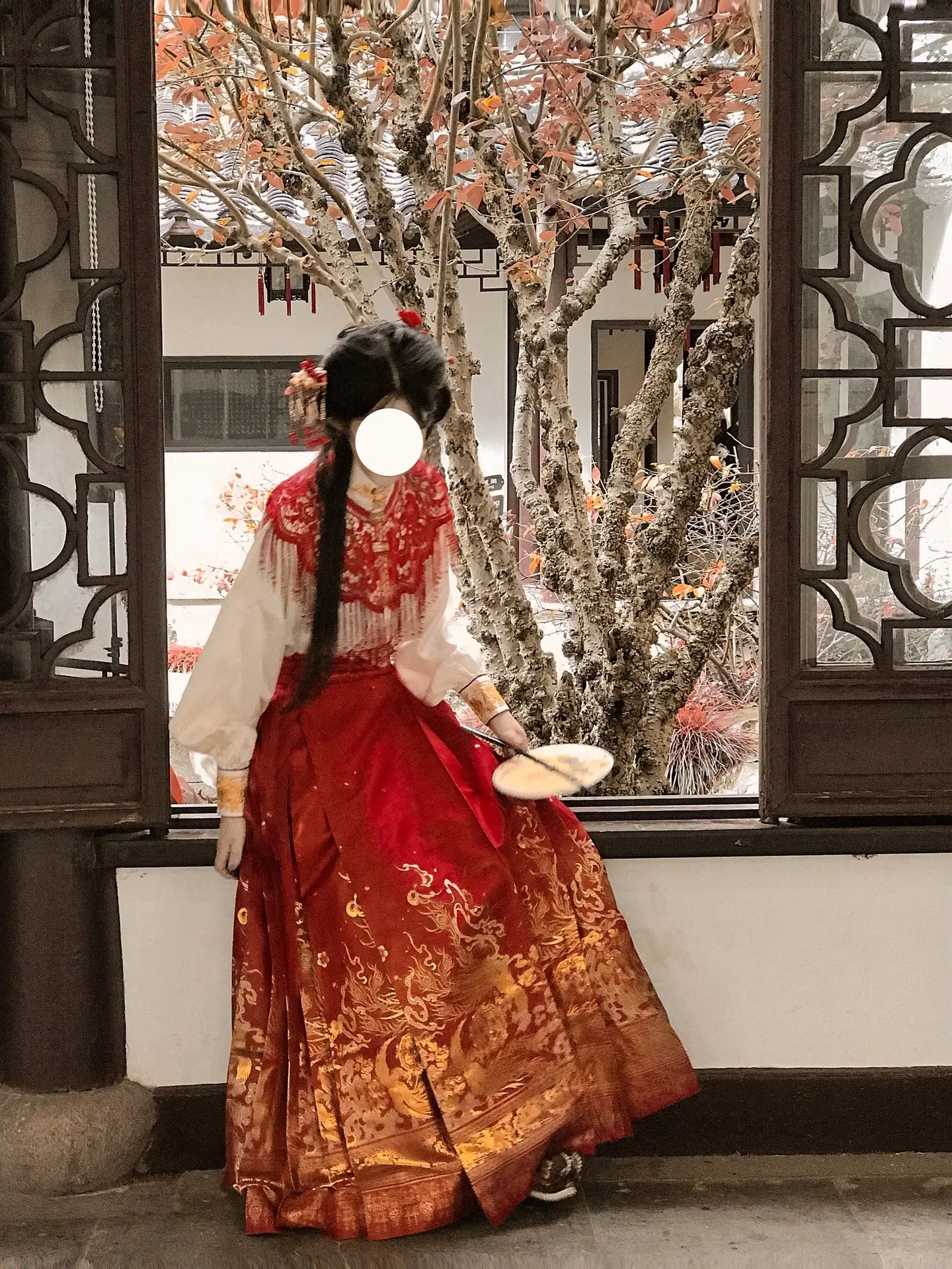 “都道是金玉良缘……”