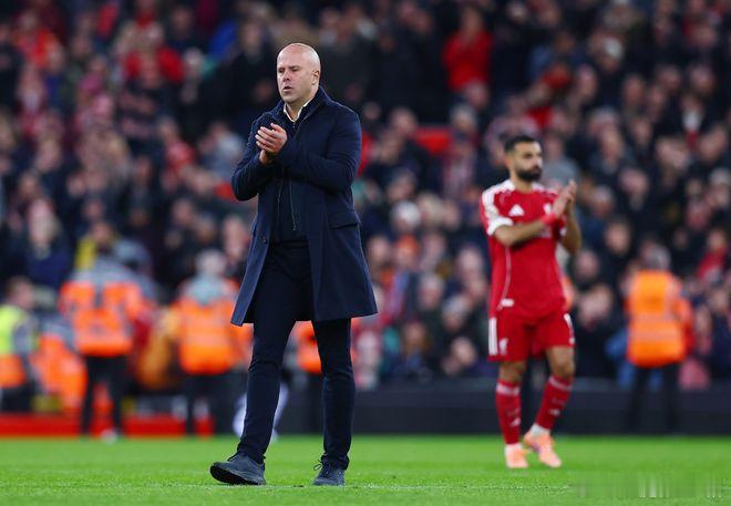 帕奎塔：红牌是过去两年面对不公的缩影，向所有球迷队友道歉本轮英超，西汉姆主场0-