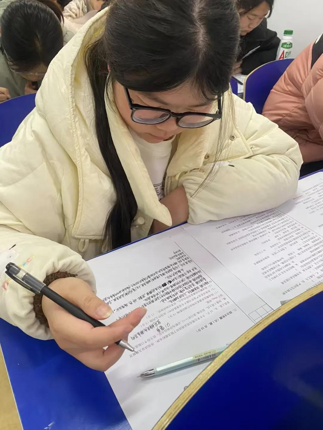 学医之路，如同行走在知识海洋之中。对于每一个踏入医学殿堂的学子来说，这是一个既充