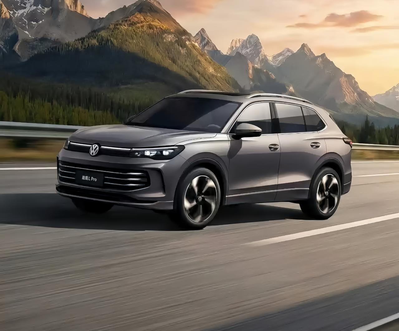 🚗这台入门版途观L Pro，我觉得是把动力和配置都往“够用”上收了。1.5T拉