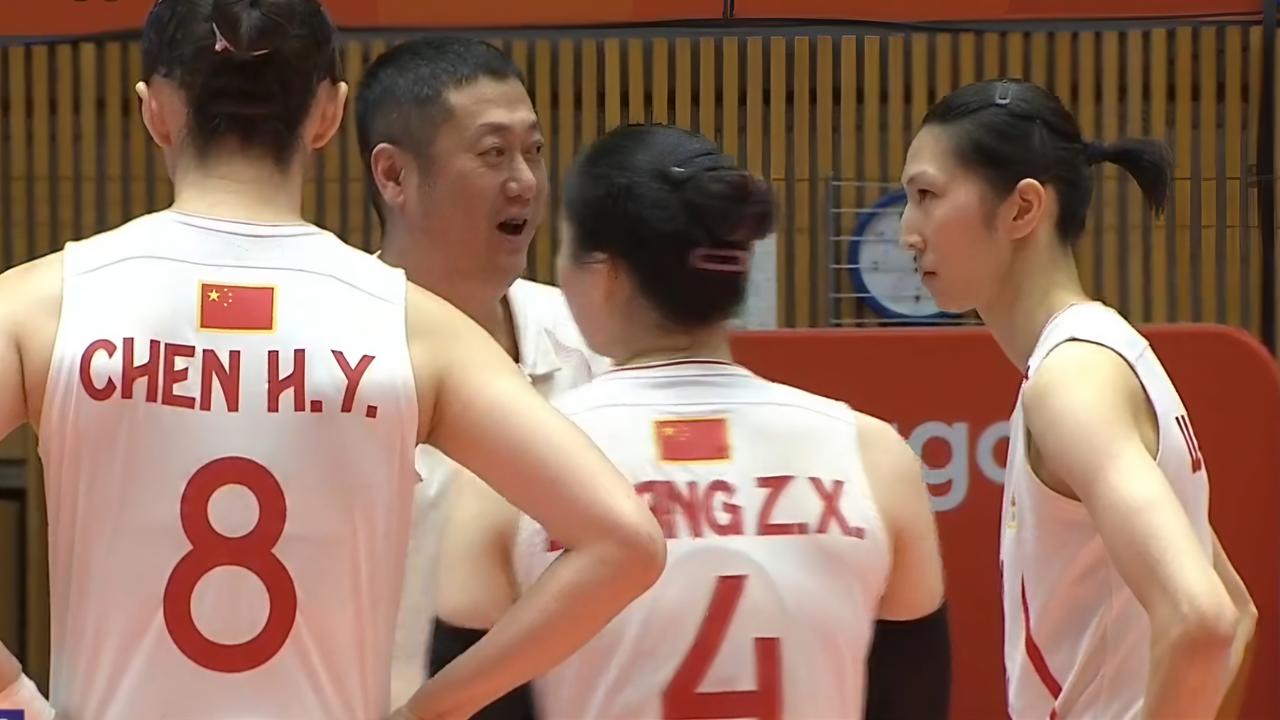 中国女排1/4淘汰赛3:0越南女排，进入半决赛，下一个对手——泰国女排。

这一