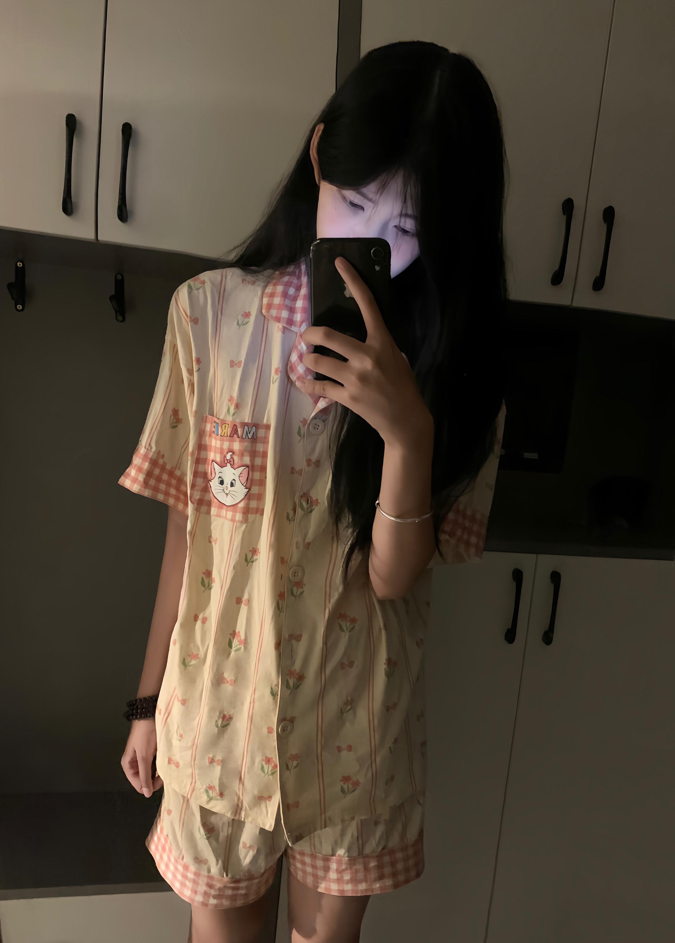 你有一根烟是为我抽的吗 我很多次泪都是为你流的